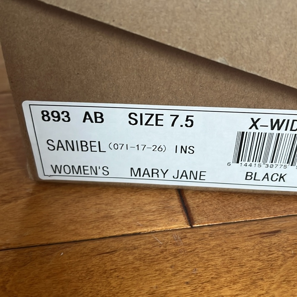 NEW IN BOX Orthofeet women's black Mary Jane's - Picture 7 of 7